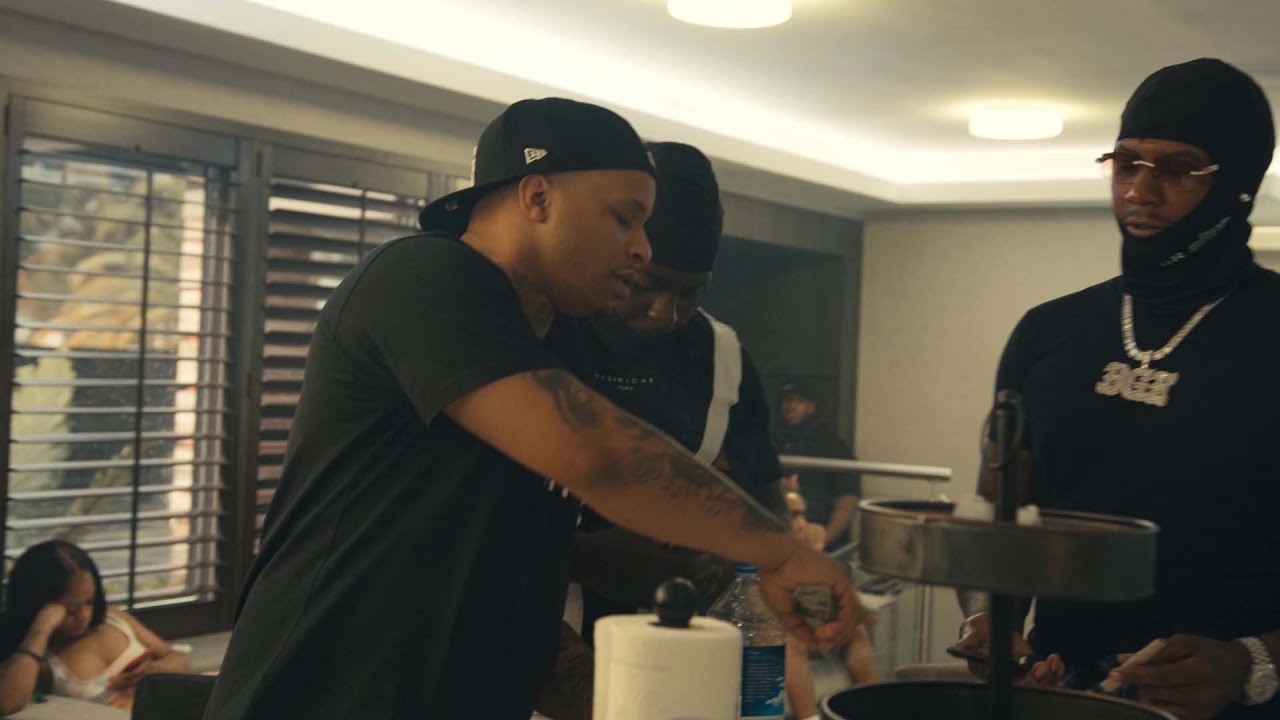 Doodie Lo – Don’t Worry (Official Video) (feat. Moneybagg Yo)