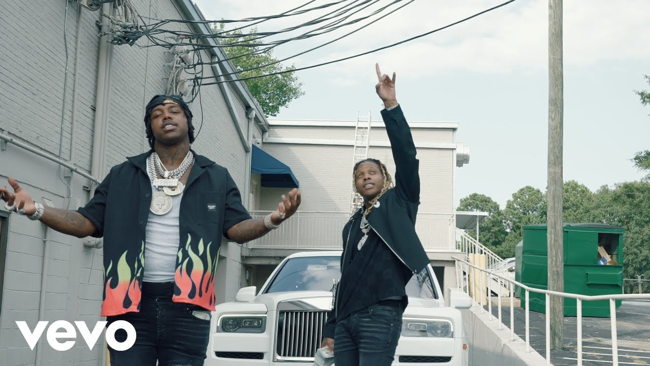 EST Gee – In Town (feat. Lil Durk) [Official Music Video]