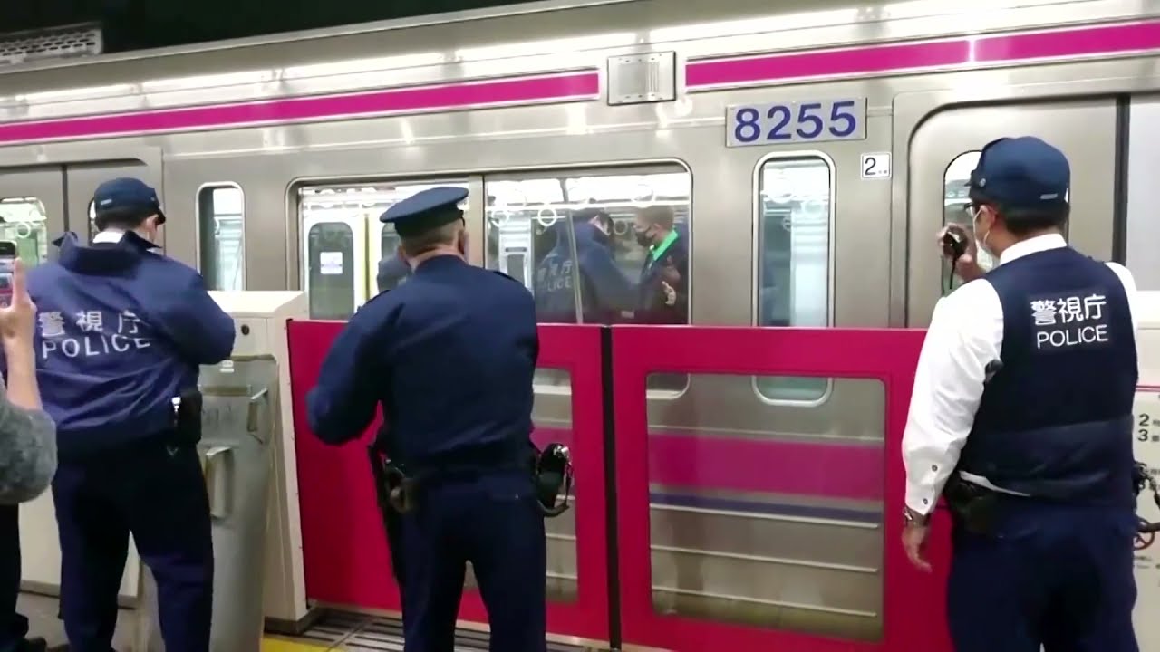 Man dressed as the Joker injures 17 on Tokyo train