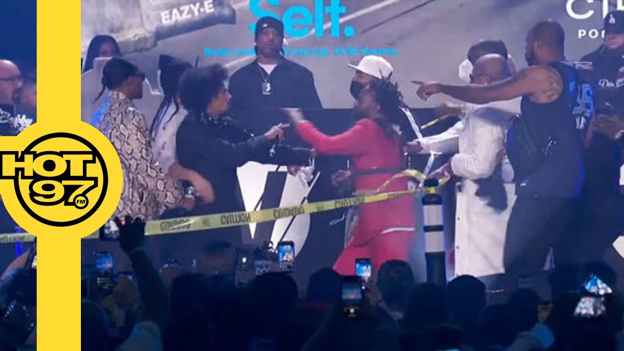 Bizzy Bone Gets Into A Fight With Juicy J During Verzuz!