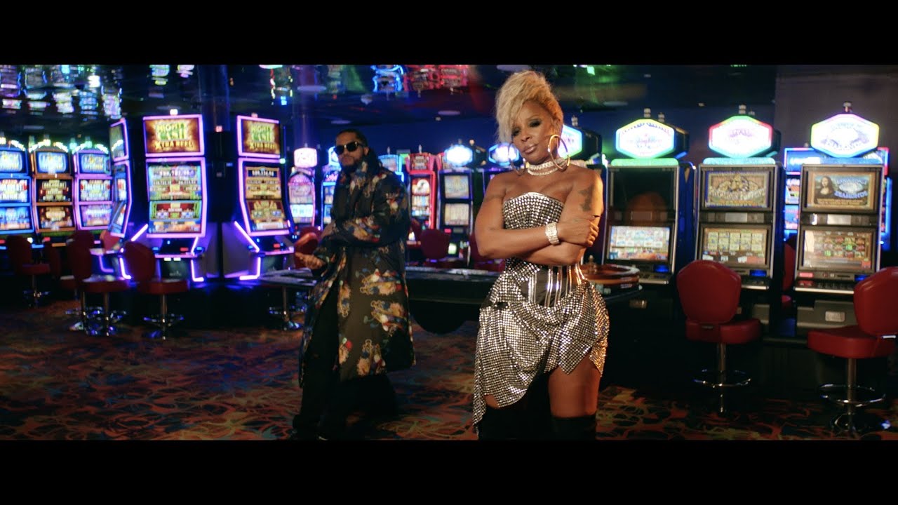 Mary J. Blige – Rent Money (feat. Dave East) [Official Video]