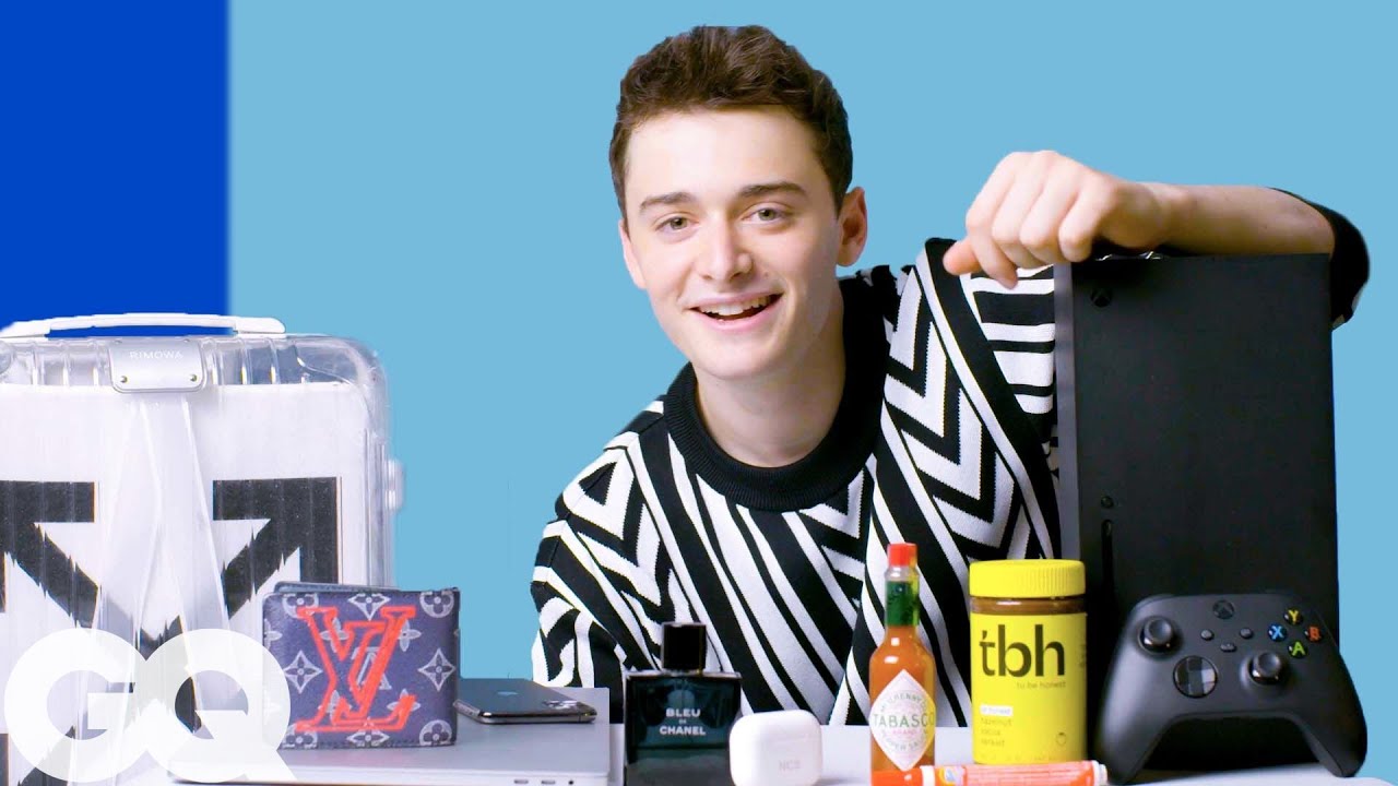 10 Things Noah Schnapp Can’t Live Without | GQ