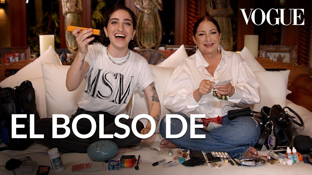 Inside Gloria Estefan And Her Daughter Emily´s Bag | El bolso de | Vogue México y Latinoamérica