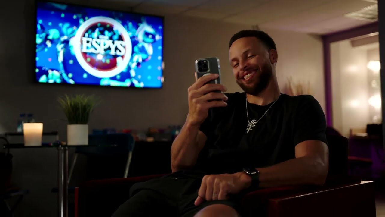 Steph Curry asks Peyton Manning & Kevin Hart for some advice