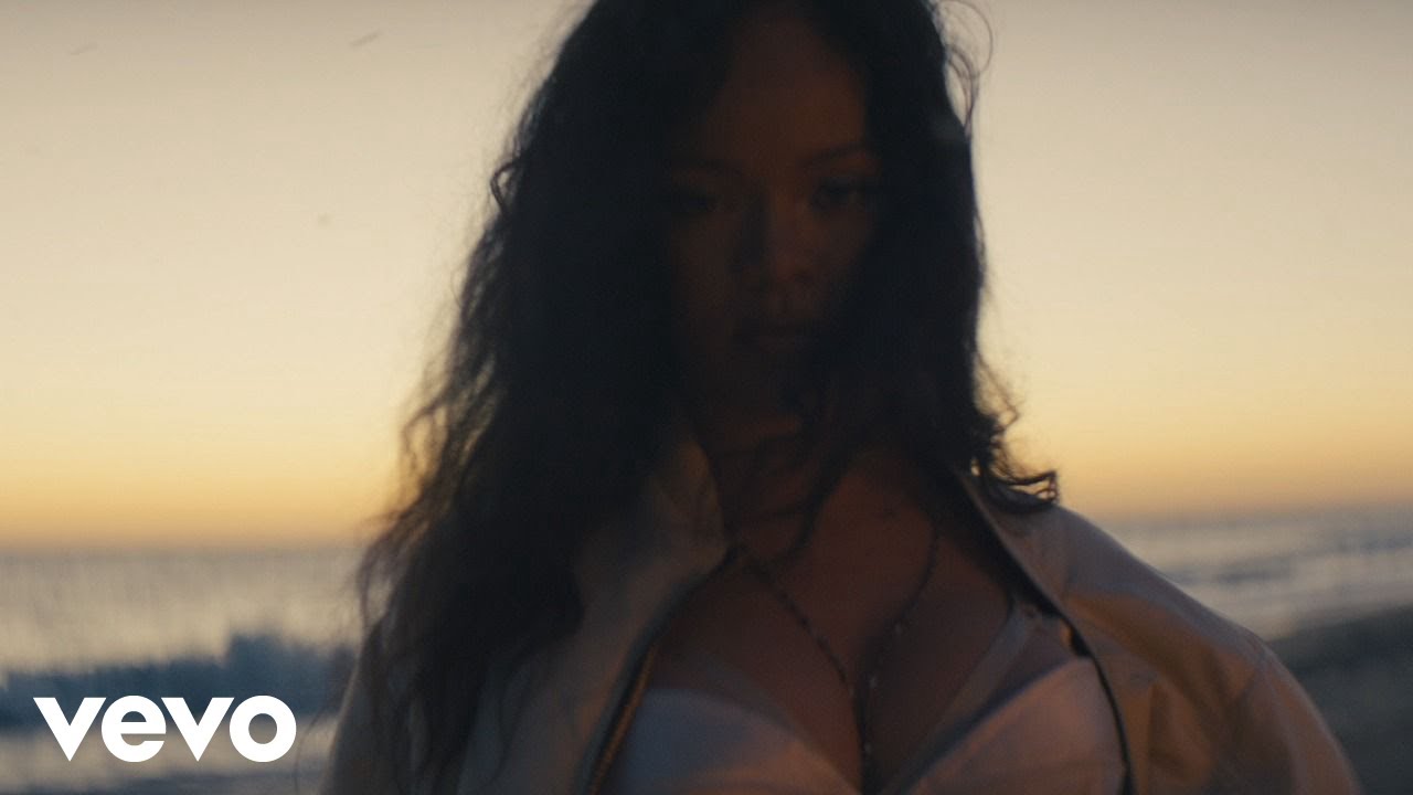 Rihanna – Lift Me Up