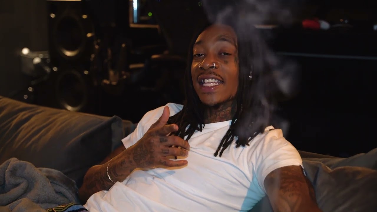 Wiz Khalifa – Love To Smoke [Official Music Video]