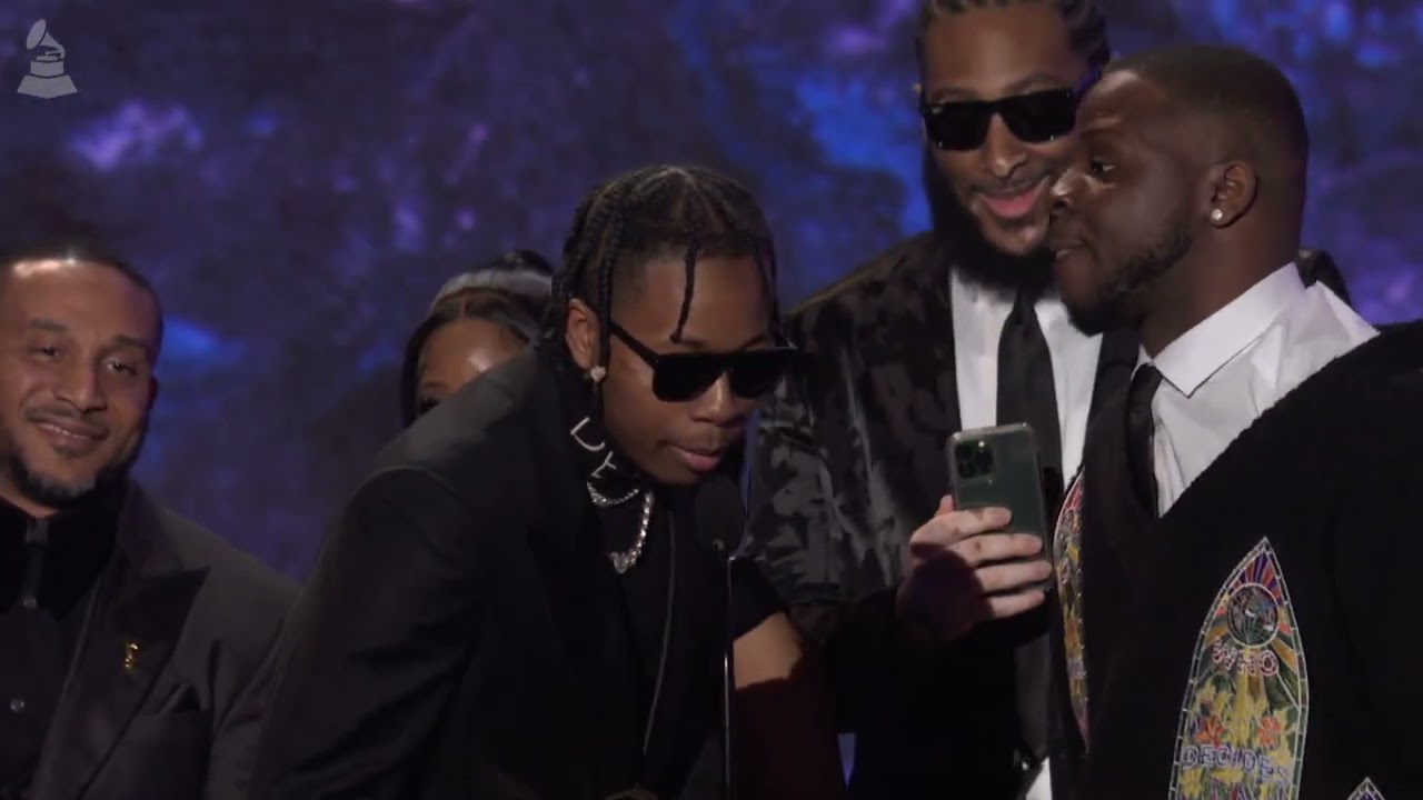 FUTURE ft. DRAKE & TEMS Wins Best Melodic Rap Performance for ‘WAIT FOR U’ | 2023 GRAMMYs