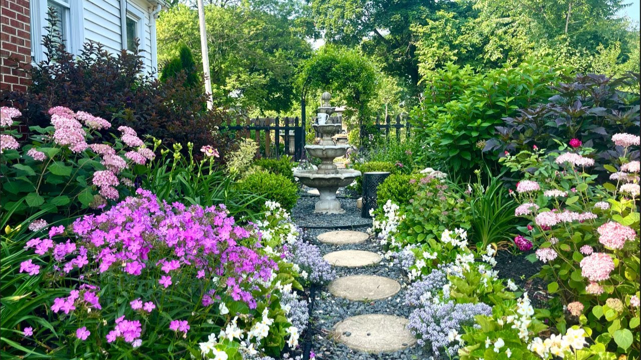 Garden Maintenance + Mini Tour Of The Fountain Area + Some planting | Gardenaddictz