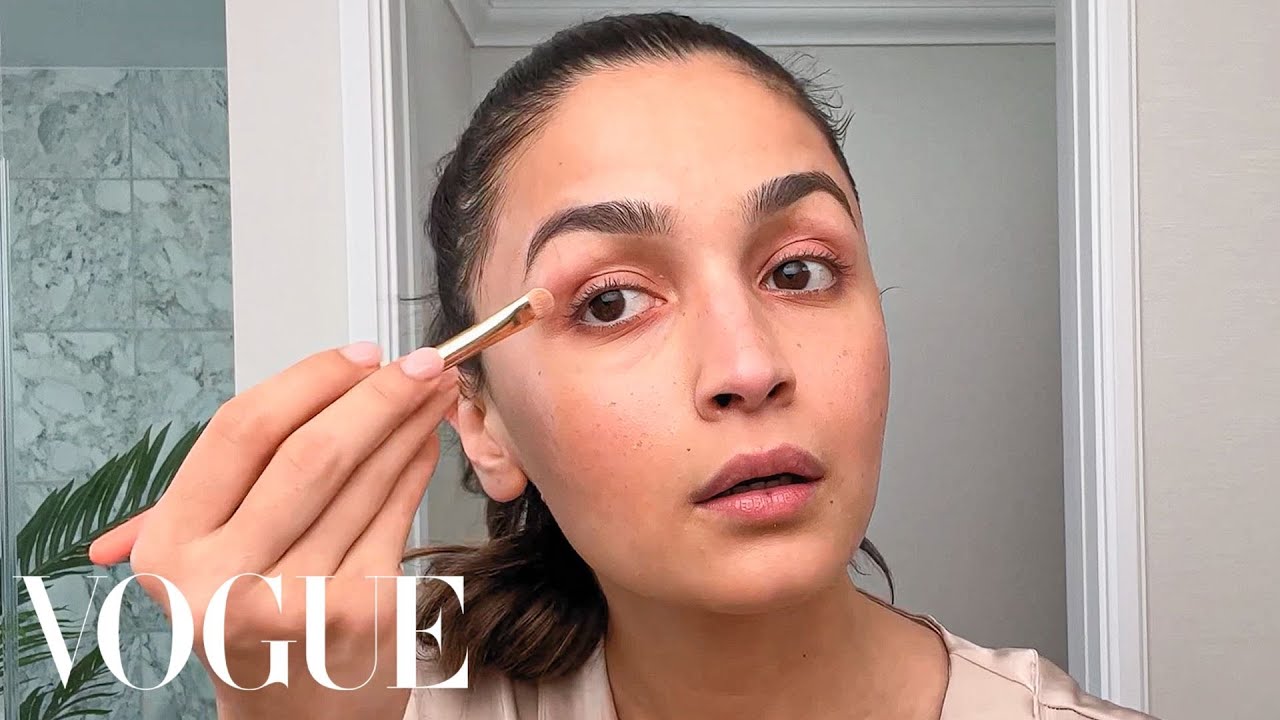 Alia Bhatt’s Guide to Ice Water Facials & Foundation-Free Makeup | Beauty Secrets | Vogue