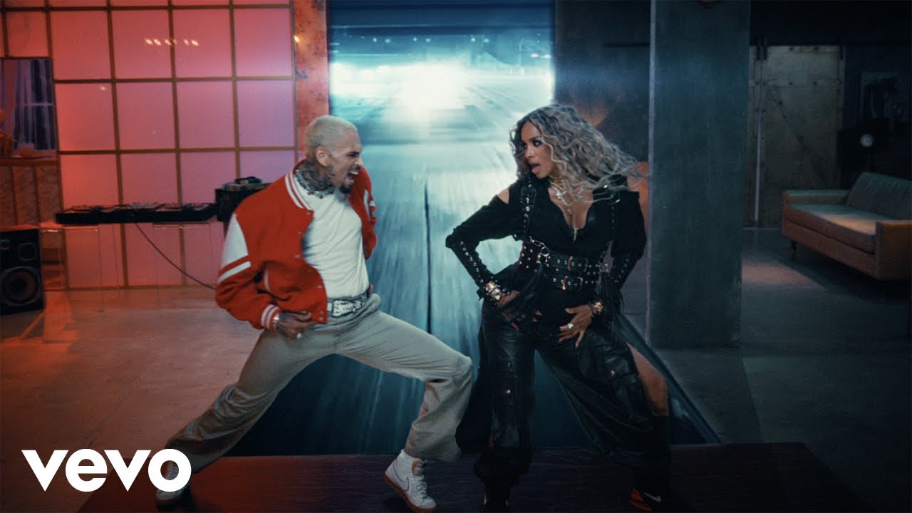 Ciara, Chris Brown – How We Roll (Official Music Video)