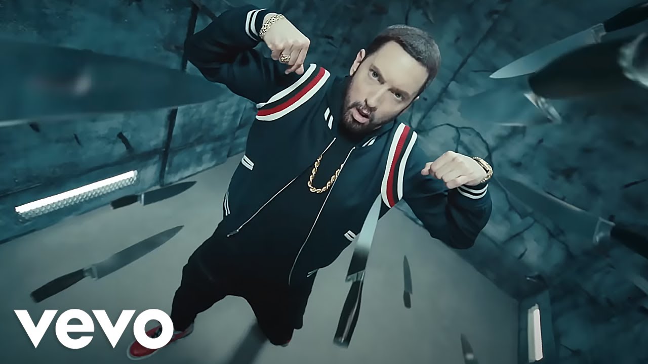 Eminem – No Shady ft. Snoop Dogg, Lil Wayne (Music Video)